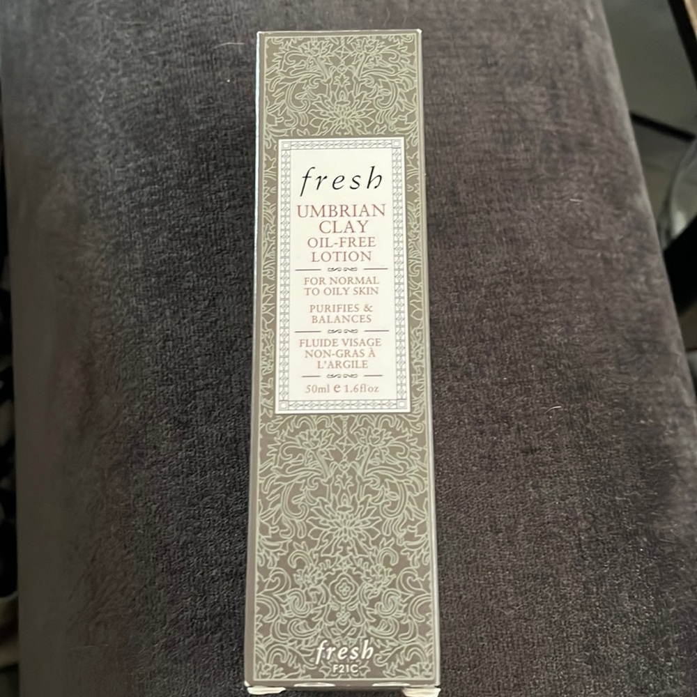 Brand new fresh Umbrian clay oil-free lotion